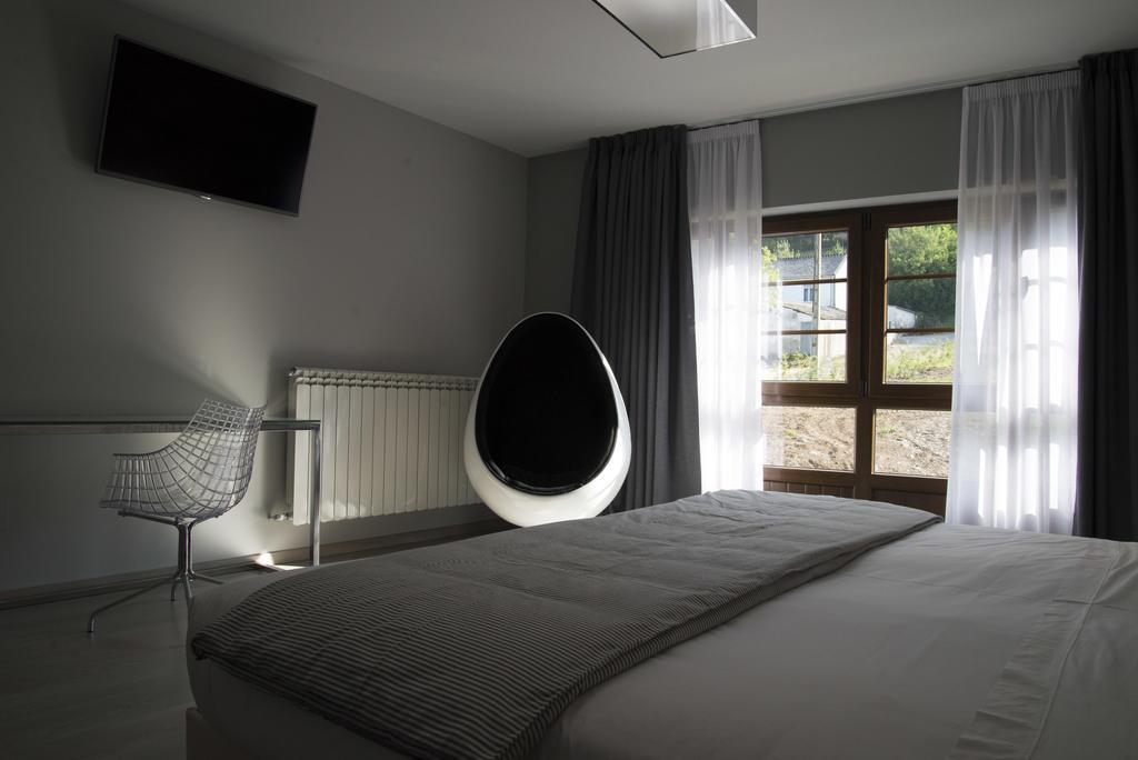 Lar De Donas Meira (Lugo) Quarto foto